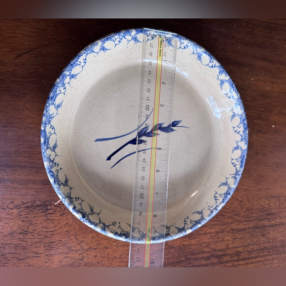 Robinson Ransbottom Pottery -Roseville Ohio - Picture 4 of 8
